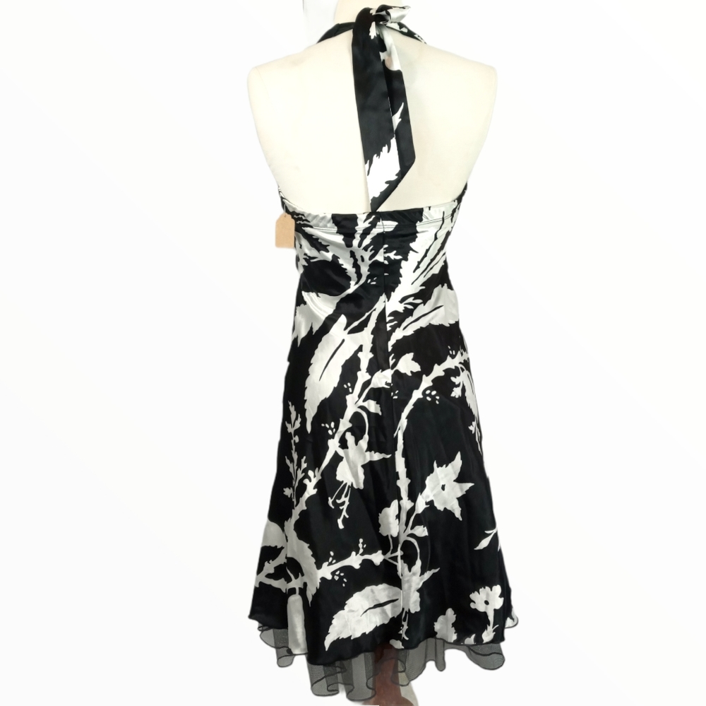 Charlotte Russe Floral Backless dress - Picture 4 of 10